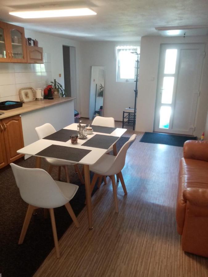 Podkrovni Apartman Tereza Rumburk Exterior photo
